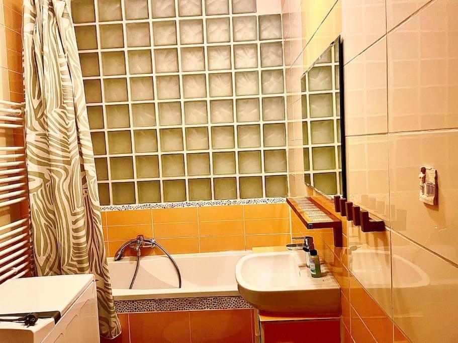 2,5 Izbovy Apartman V Ruzinove S Parkovanim Zdarma Bratislava Ngoại thất bức ảnh